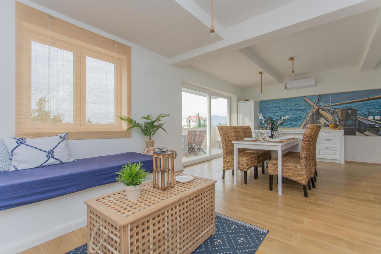 Captain'S Apartment Račišće Bagian luar foto