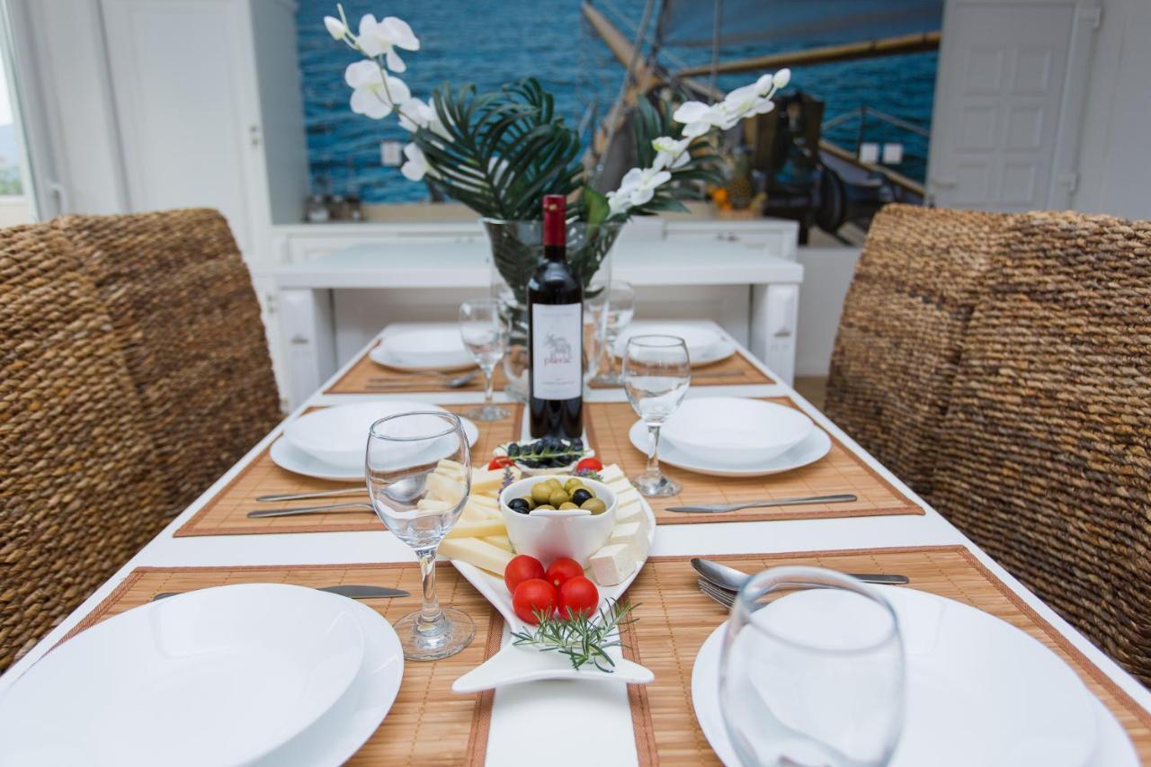 Captain'S Apartment Račišće Bagian luar foto