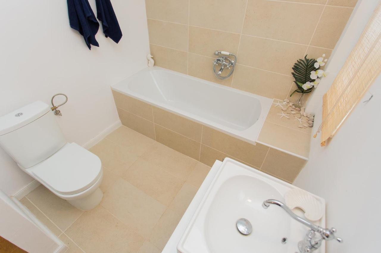 Captain'S Apartment Račišće Bagian luar foto